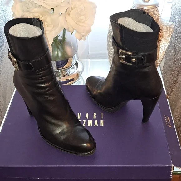 NEW Stuart Weitzman Buckeroo Black Leather Buckle Trim High Heeled Boots Sz 8.5 - Picture 3 of 3